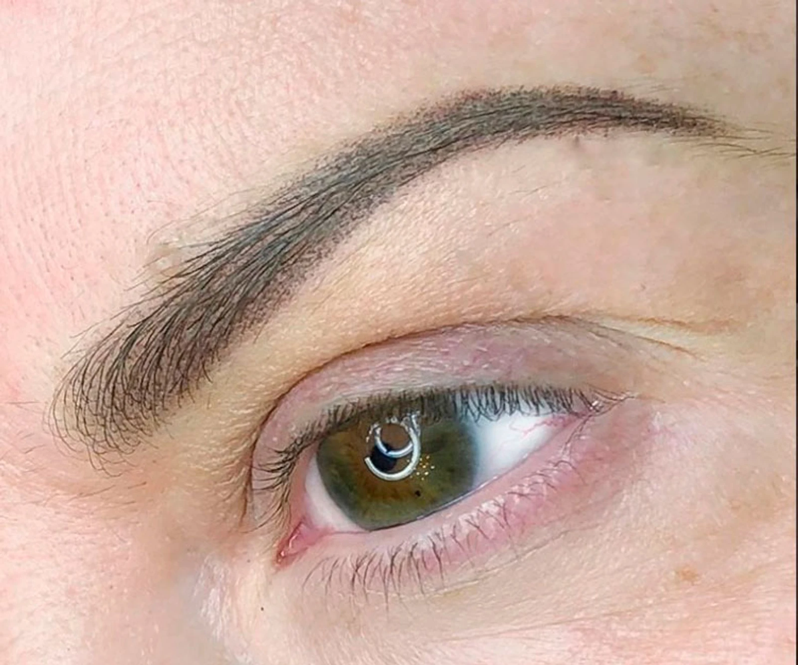 Soft-powder-brows.Anna-Dixon-001.jpg