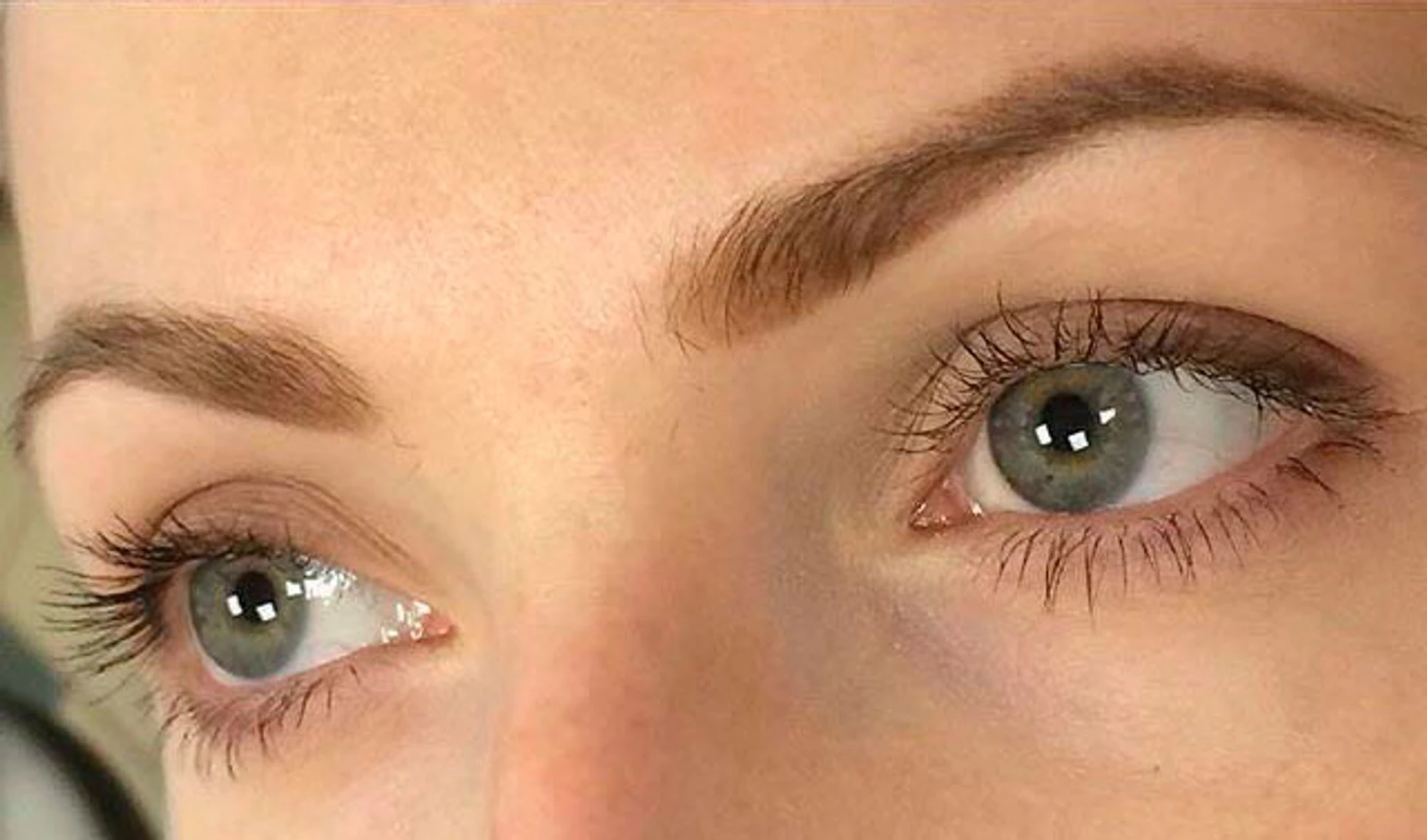 Soft-powder-brows.Anna-Dixon-005.jpg
